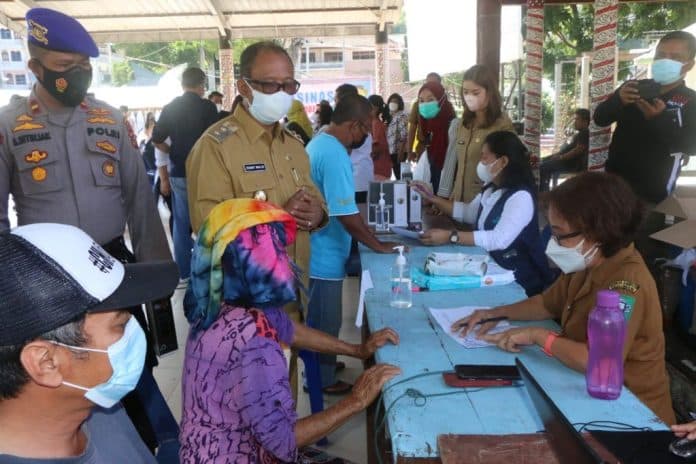 ika_usu_jakarta_vaksinasi_10_ribu_dosis_di_simalungun
