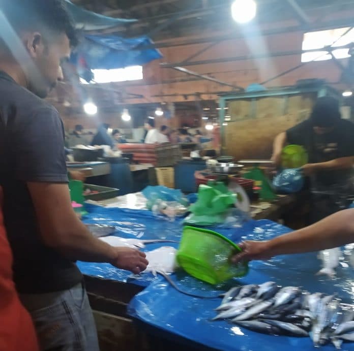 imbas_banjir_di_aceh_tamiang_stok_ikan_di_pasar_tradisional_siantar_kosong
