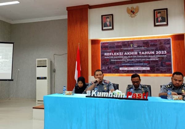 imigrasi_kelas_ii_tba_lampaui_target_pnbp_hingga_393_persen