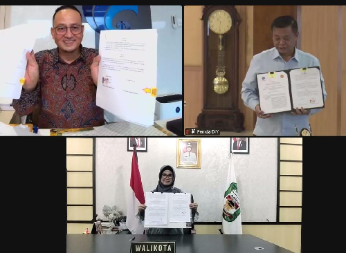implementasikan_smart_city_di_siantar_pemko_dan_kemenkominfo_teken_mou