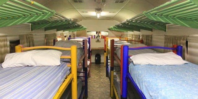 india_sulap_gerbong_kereta_jadi_kamar_isolasi_pasien_covid_19