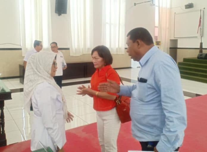 indisipliner_anggota_dprd_siantar_boy_iskandar_warongan_diadukan_ke_wali_kota
