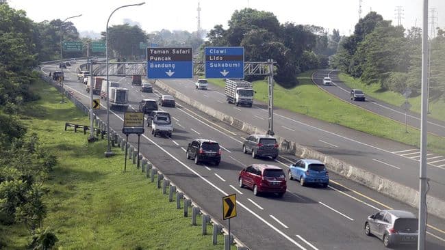 ingat_mobil_berkecepatan_120_kmjam_di_tol_bakal_kena_tilang_mulai_1_april