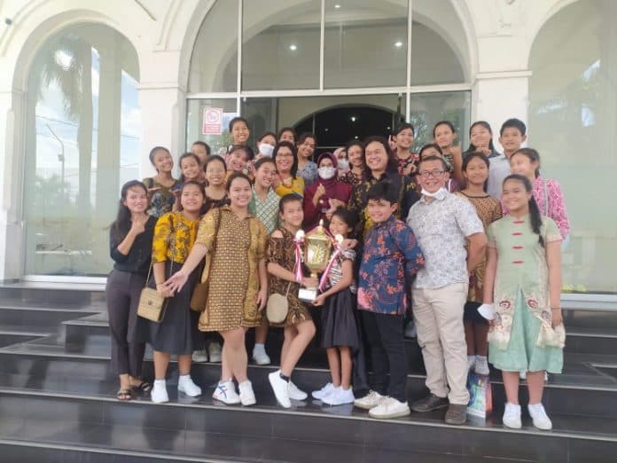 inggou_victory_juara_1_di_ajang_pesparawi_roynaldo_saragih_bangga_bisa_harumkan_nama_kota_pematangsiantar