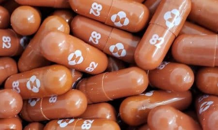 inggris_luncurkan_pil_antivirus_covid_19_molnupiravir