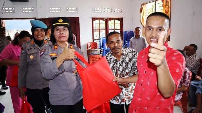 ini_bentuk_kepedulian_polres_siantar_pada_odgj_yang_ditampung_yayasan
