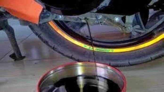 ini_cara_mudah_untuk_menghitung_waktu_penggantian_oli_gardan_motor_matic