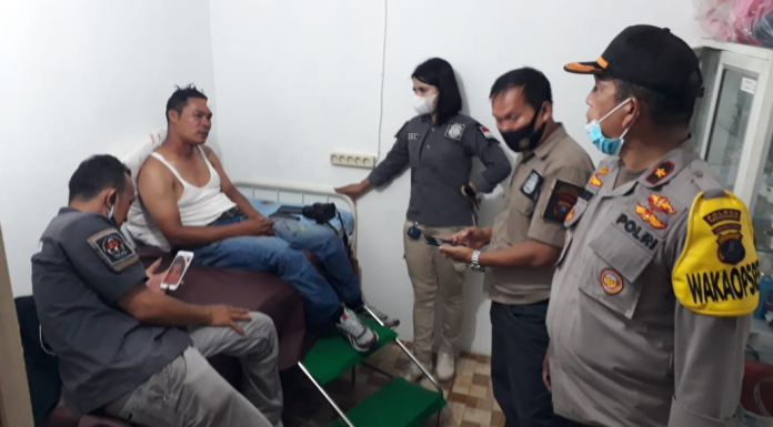 ini_derita_3_personil_polres_pematangsiantar_di_tengah_aksi_demo