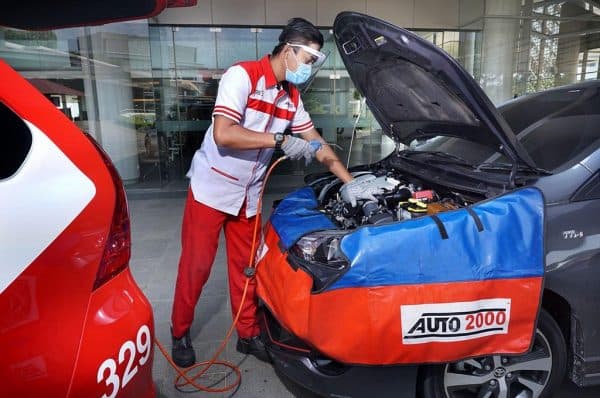 ini_harus_anda_siapkan_untuk_mengganti_oli_mesin_mobil_sendiri