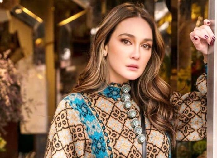 ini_kado_spesial_diterima_luna_maya_di_hari_jadinya_ke_40