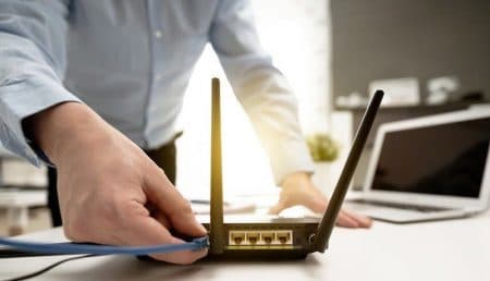 ini_keunggulan_internet_data_ponsel_dibanding_wifi_di_indonesia