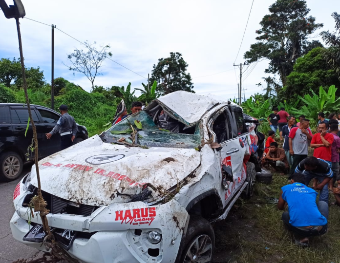 ini_kronologis_terbalik_mobil_fortuner_direktur_keuangan_efarina_etaham_group