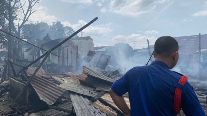 ini_penyebab_8_rumah_bekas_asrama_tni_di_medan_terbakar