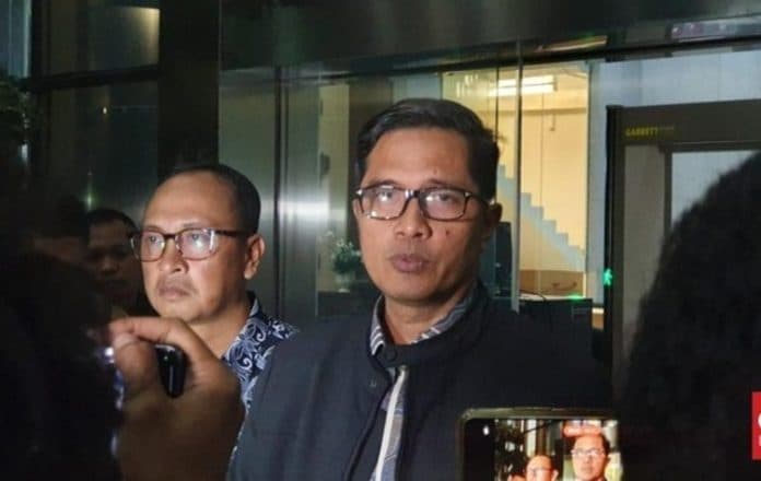 ini_penyebab_kpk_larang_febri_diansyah_cs_pergi_dari_indonesia