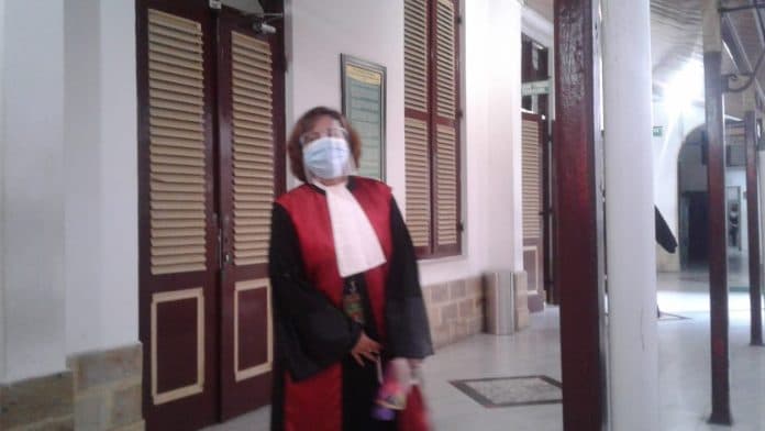 ini_tips_hakim_pn_medan_donna_pasaribu_yang_sembuh_dari_covid_19