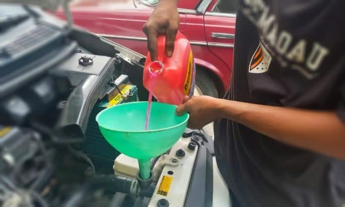 inilah_pertanda_kalau_radiator_mobil_bekas_perlu_di_flushing