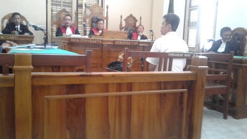 inisiasi_insetif_15_persen_adiyaksa_dituntut_16_tahun