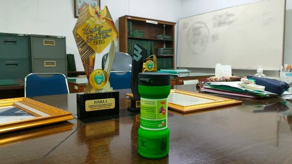 inovasi_dosen_fkm_usu_botol_sosa_diciptakan_buat_penderita_tbc