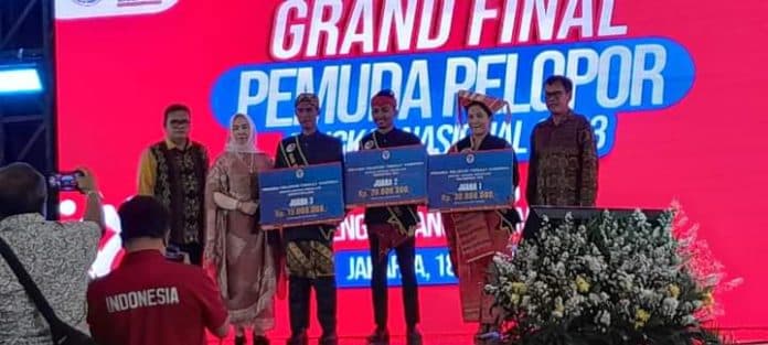 intan_josefin_purba_putra_asal_siantar_sabet_prestasi_pemuda_pelopor_di_bidang_inovasi_dan_teknologi