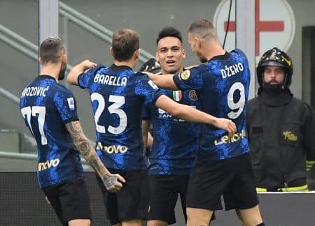 inter_milan_sukses_petik_tiga_poin_di_kandang_sassuolo