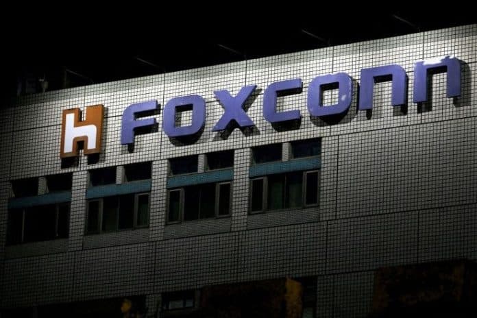 investasi_di_china_taiwan_akan_denda_foxconn