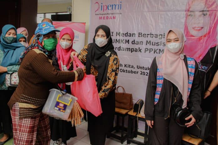 ipemi_peduli_umkm_dan_musisi_jalanan_terdampak_ppkm