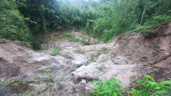 irigasi_rusak_tak_kunjung_diperbaiki_warga_tiga_dusun_di_simalungun_terancam_merugi