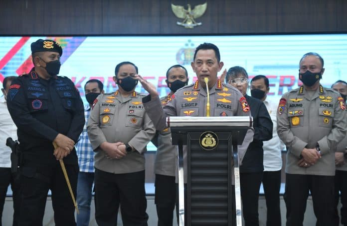 irjen_ferdy_sambo_tersangka_pembunuhan_brigadir_j_kapolri_motif_masih_didalami