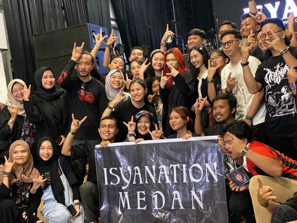 isyana_sarasvati_live_on_tour_2023_di_medan_fans_padati_pos_bloc