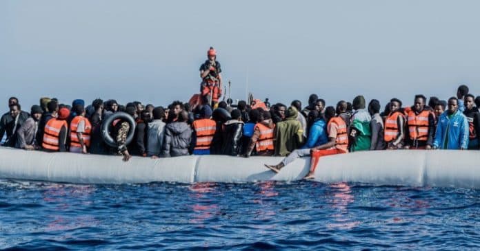 italia_selamatkan_17_migran_di_lepas_pantai_libya