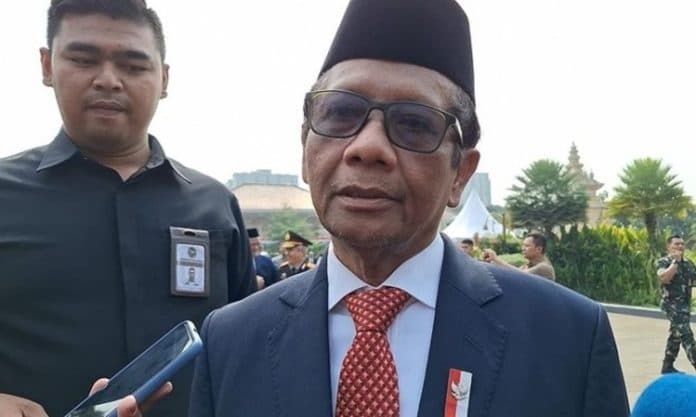 jabat_menko_polhukam_mahfud_md_bakal_buktikan_netralitas_aparat