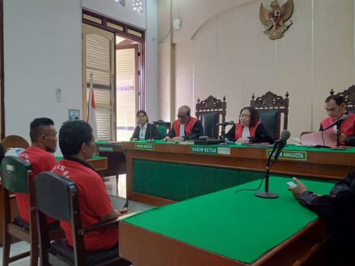 jaksa_terima_dua_terdakwa_perdagangan_lutung_dan_kukang_api_dihukum_3_tahun_penjara