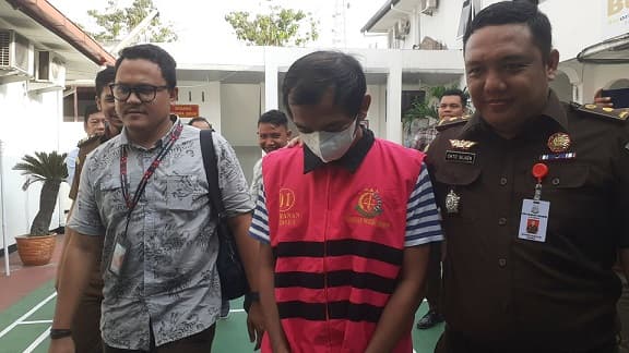 jaksa_tuntut_mantan_pegawai_bank_bri_di_asahan_7_tahun_penjara