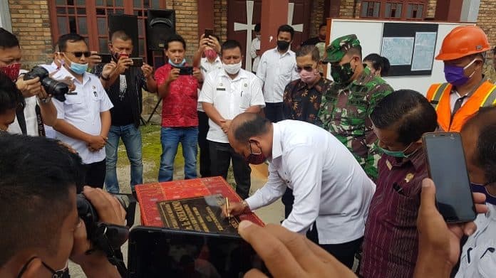 jalan_ir_soekarno_diresmikan_di_siborongborong
