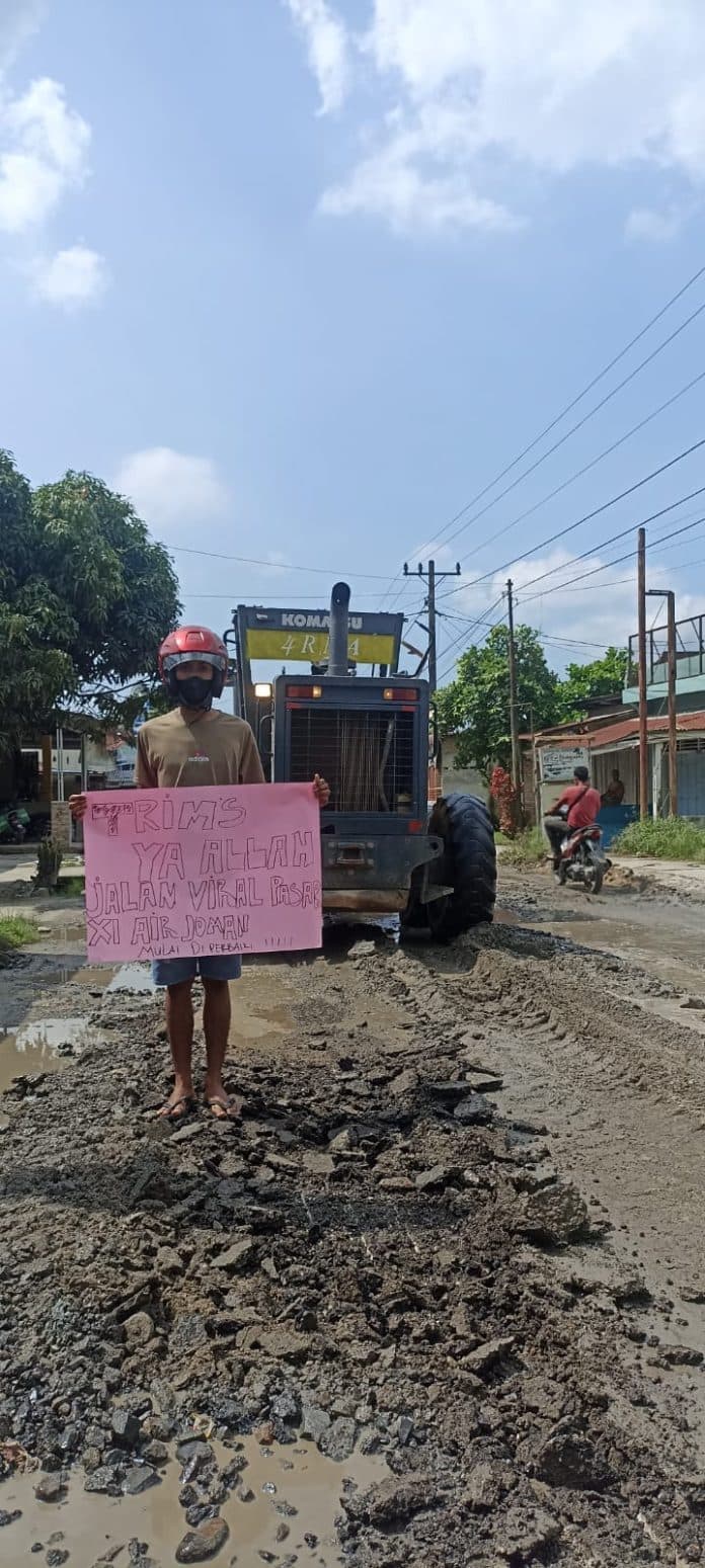 jalan_provinsi_di_asahan_yang_rusak_parah_mulai_diperbaiki_warga_trims_ya_allah