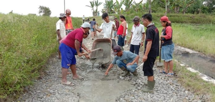 jalan_rusak_di_pinang_ratus_hingga_jalan_wisata_parapat_begini_kata_anggota_dprd_simalungun