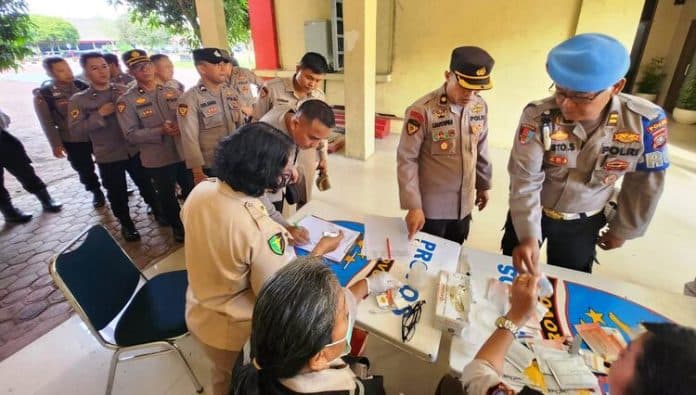 jalankan_5_prioritas_kita_polda_sumut_tes_urine_personel
