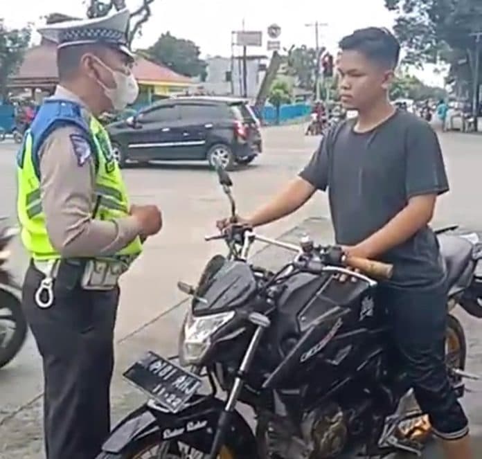 jalankan_instruksi_kapolri_polsek_medan_timur_tak_lakukan_tilang_di_tempat