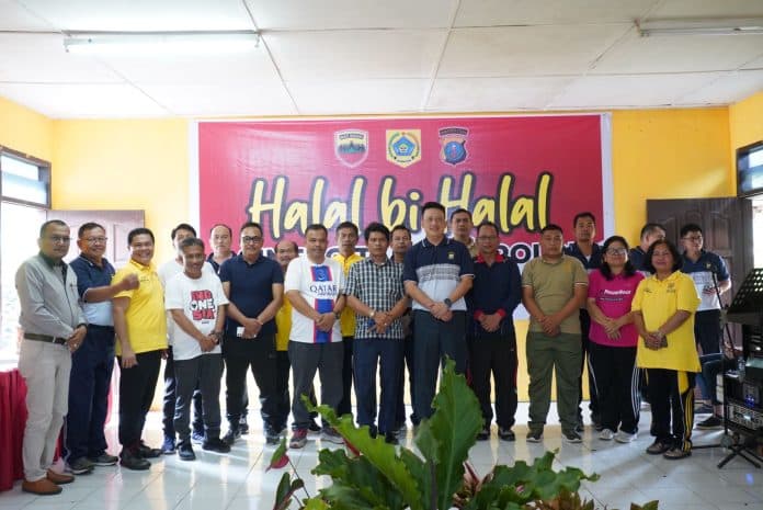 jalin_sinergitas_polres_pakpak_bharat_gelar_halal_bi_halal_dan_olah_raga_bersama_pimpinan_opd