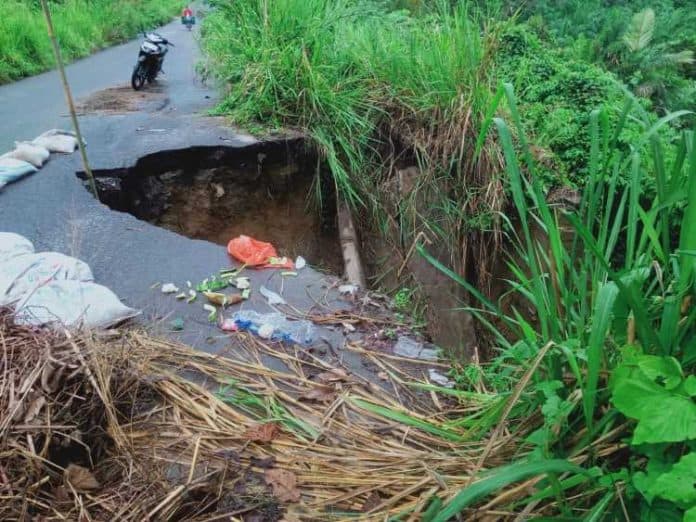 jalinsum_kisaran_pematangsiantar_terancam_putus_di_kecamatan_bandar_pasir_mandoge