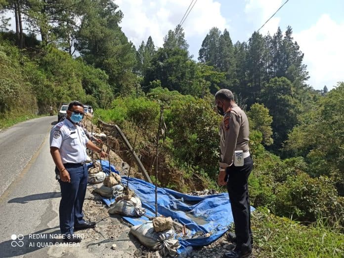 jalinsum_sipittupittu_longsor_butuh_perbaikan