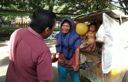 janda_ini_tak_pernah_mendapat_bansos_hidupi_5_anak_dari_mengais_rongsokan