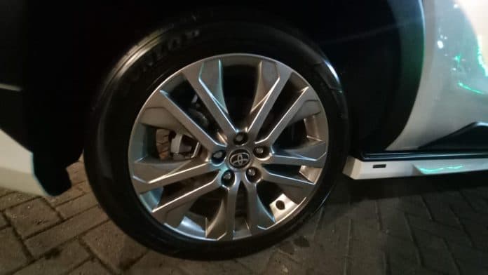 jangan_sampai_tertipu_ini_cara_mengetahui_pelek_mobil_rekondisi