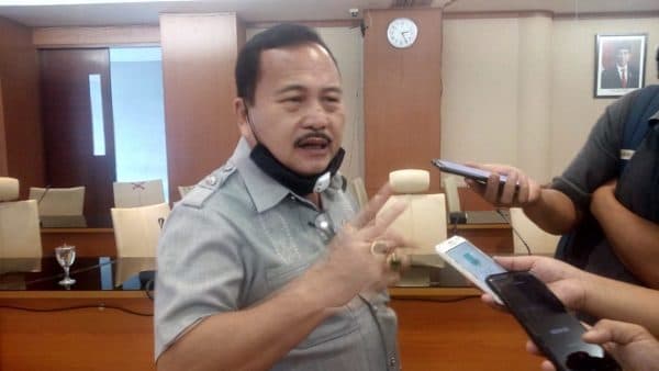 jatuh_saat_raker_di_balige_anggota_dprd_sumut_fraksi_pdip_budieli_laia_meninggal