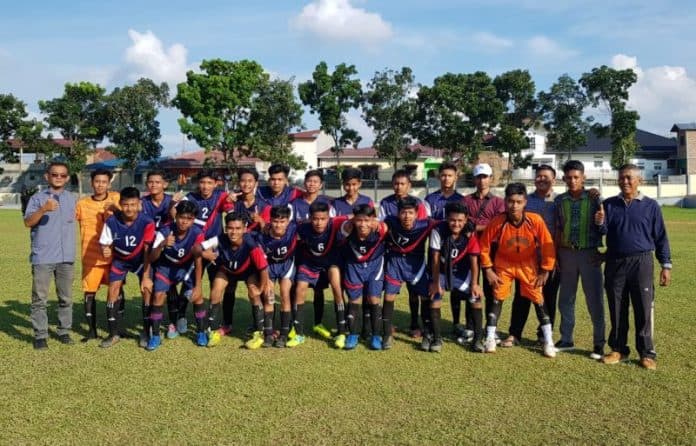 jelang_babak_16_besar_piala_gubsu_2022_pelatih_smkn_1_siantar_benahi_ketahanan_fisik_pemain