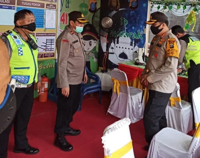 jelang_idul_fitri_kapolrestabes_medan_cek_pos_pengamanan