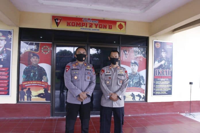 jelang_lebaran_brimob_ki_2_yon_b_lakukan_patroli_keamanan