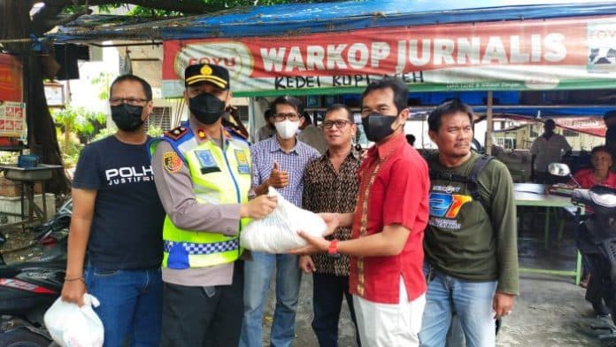 jelang_lebaran_polsek_medan_baru_intensifkan_patroli_hingga_malam_hari