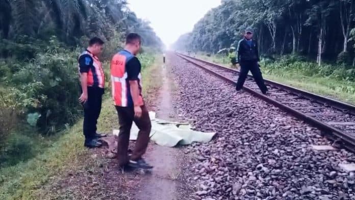 jelang_malam_tahun_baru_warga_sei_kepayang_asahan_diduga_tabrakkan_diri_ke_gerbong_kereta_api
