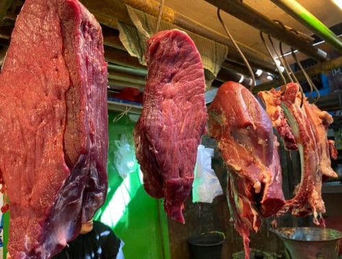 jelang_nataru_permintaan_daging_di_kota_siantar_masih_stagnan